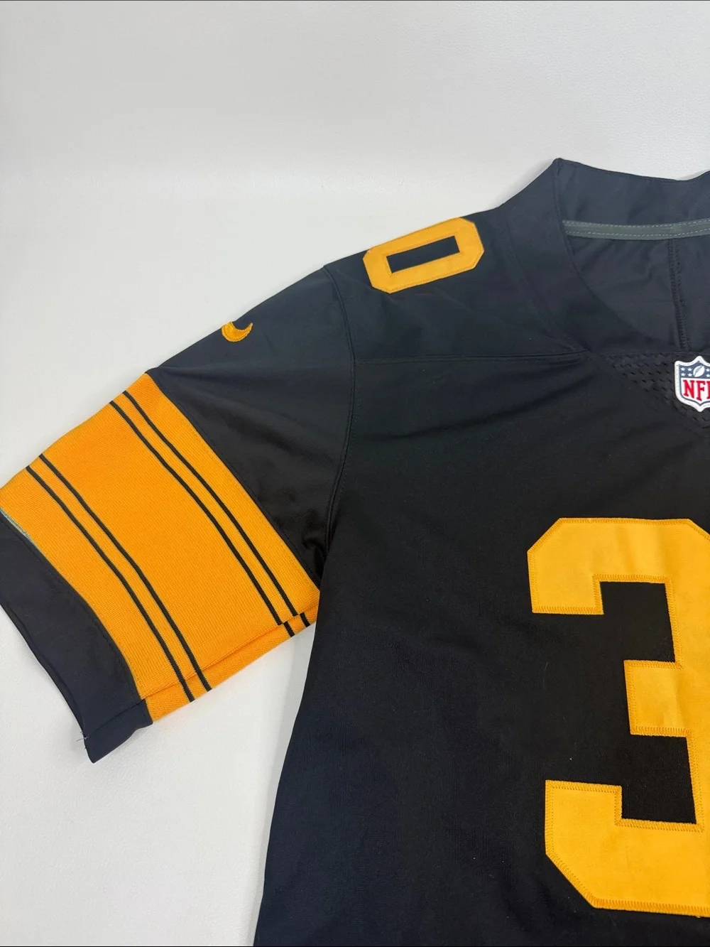 Nike Black Gold Pittsburgh Steelers #30 Football Jersey Conner Signed Size M